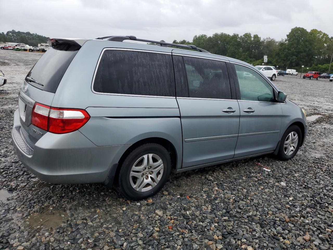 Lot #2878728055 2005 HONDA ODYSSEY EX