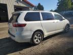 TOYOTA SIENNA LE photo