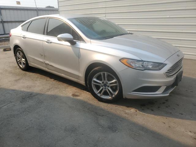 VIN 3FA6P0H75JR194927 2018 Ford Fusion, SE no.4