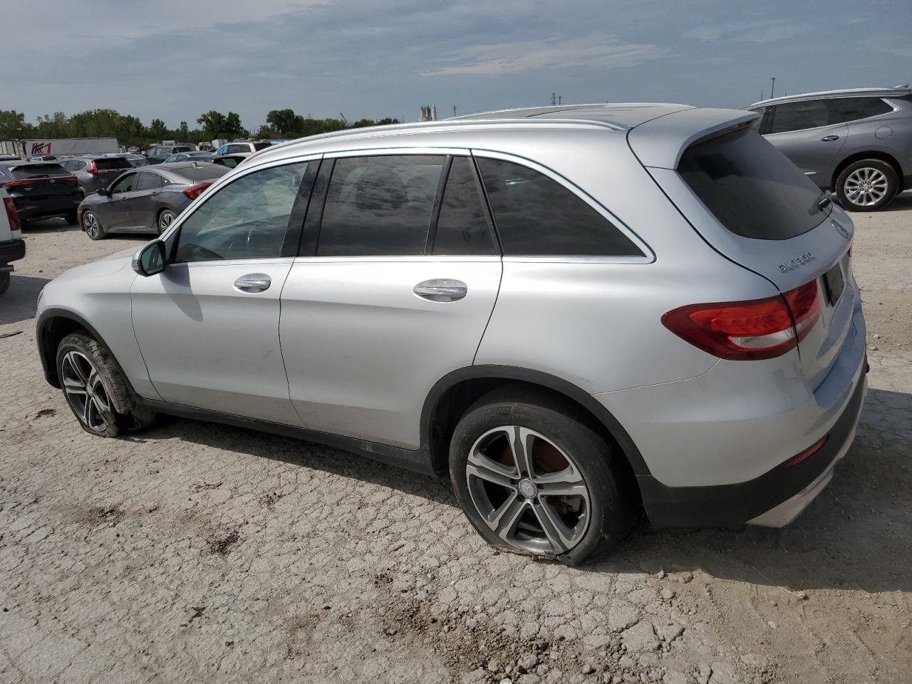 Lot #2855369785 2017 MERCEDES-BENZ GLC 300 4M