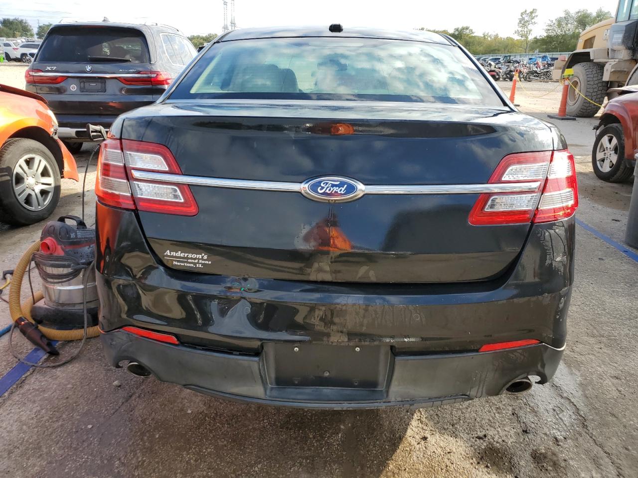 Lot #3023393291 2013 FORD TAURUS LIM