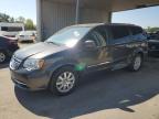 CHRYSLER TOWN & COU photo