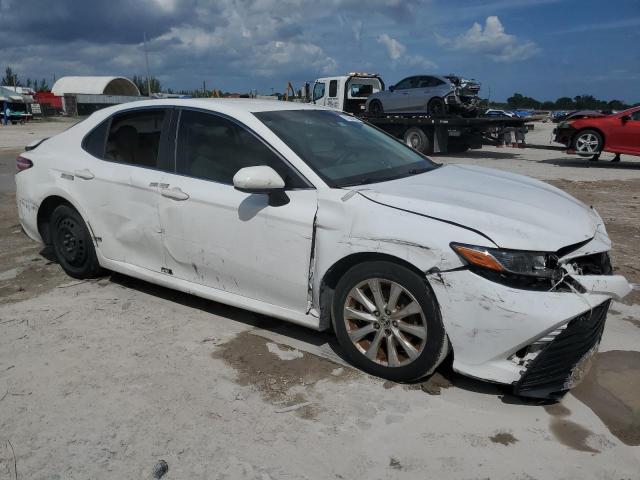 VIN JTNB11HK0J3034940 2018 Toyota Camry, L no.4