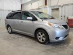 TOYOTA SIENNA LE photo