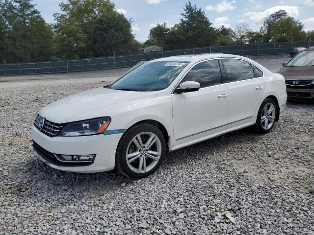 2015 VOLKSWAGEN PASSAT SEL - 1VWCV7A30FC104489