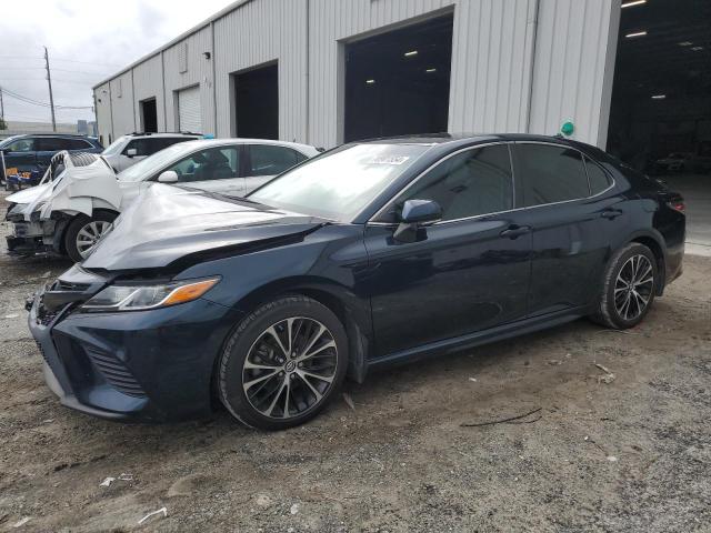 VIN 4T1B11HK2JU527299 2018 Toyota Camry, L no.1