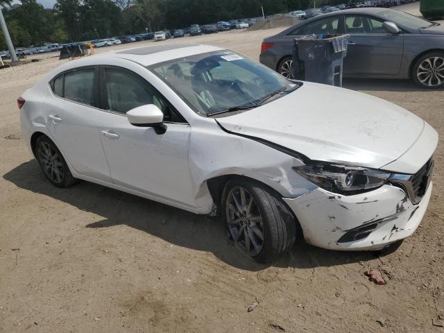 VIN 3MZBN1W31JM212998 2018 Mazda 3, Grand Touring no.4