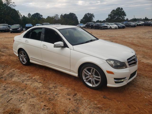 VIN WDDGF4HBXEA937052 2014 Mercedes-Benz C-Class, 250 no.4