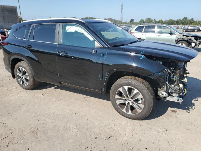 VIN 5TDKDRBH2RS570614 2024 Toyota Highlander, LE no.4