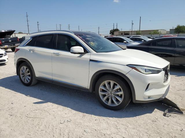 VIN 3PCAJ5M14KF115237 2019 Infiniti QX50, Essential no.4