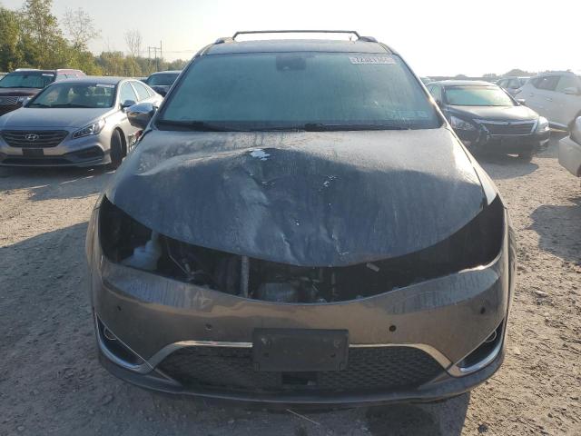 VIN 2C4RC1GG9HR804581 2017 Chrysler Pacifica, Limited no.5