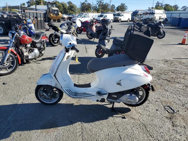 VESPA PRIMAVERA/ 2022 white  gas ZAPM818G4N5906730 photo #4