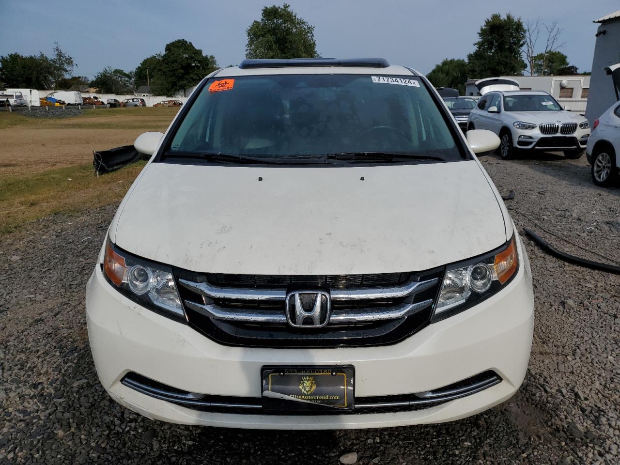 Lot #2902724213 2016 HONDA ODYSSEY EX