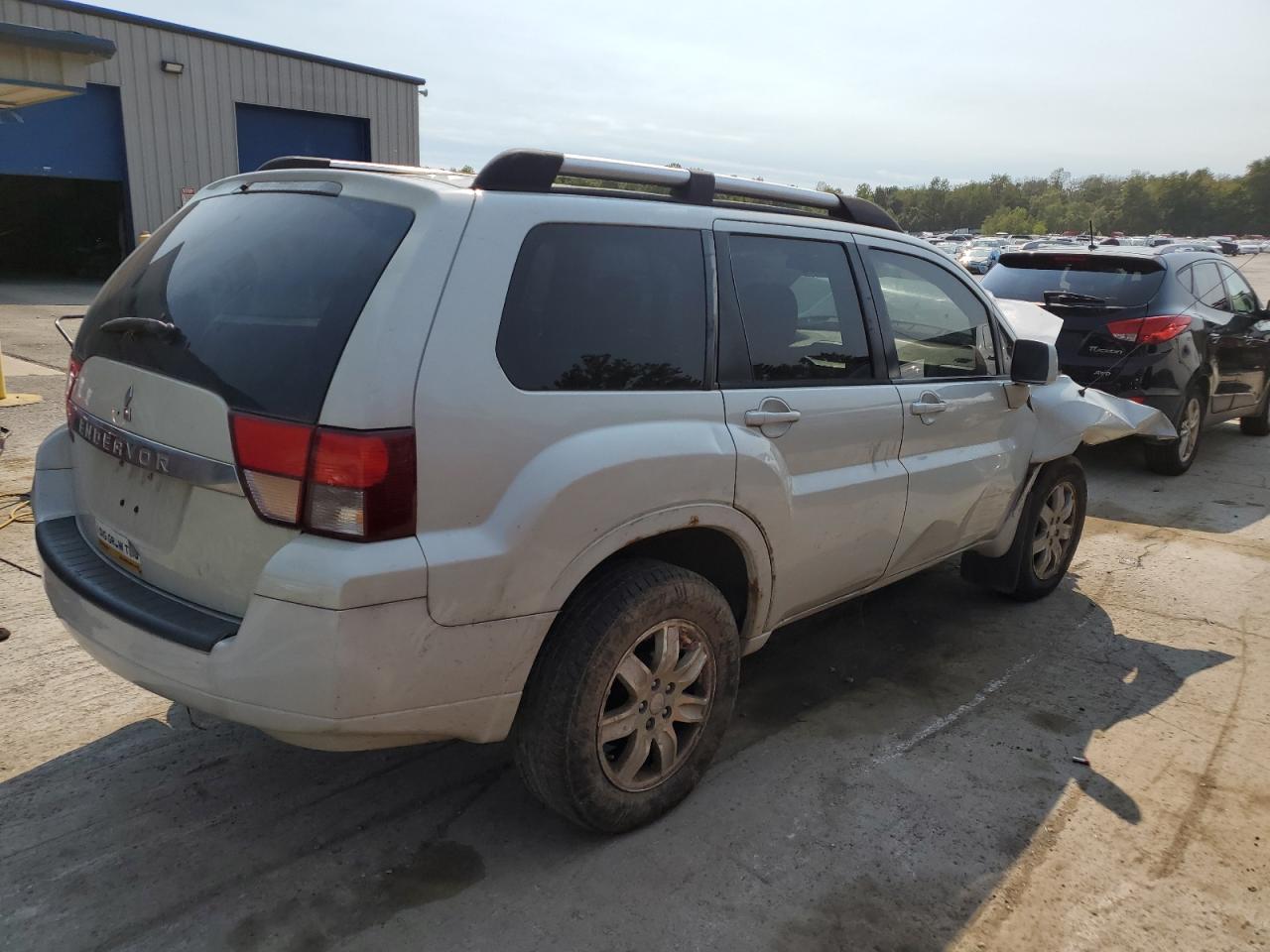 Lot #2821196084 2010 MITSUBISHI ENDEAVOR L