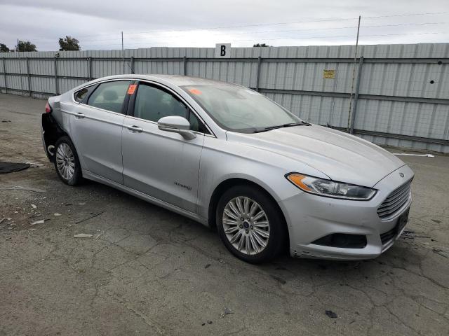 VIN 3FA6P0LUXFR306514 2015 Ford Fusion, Se Hybrid no.4