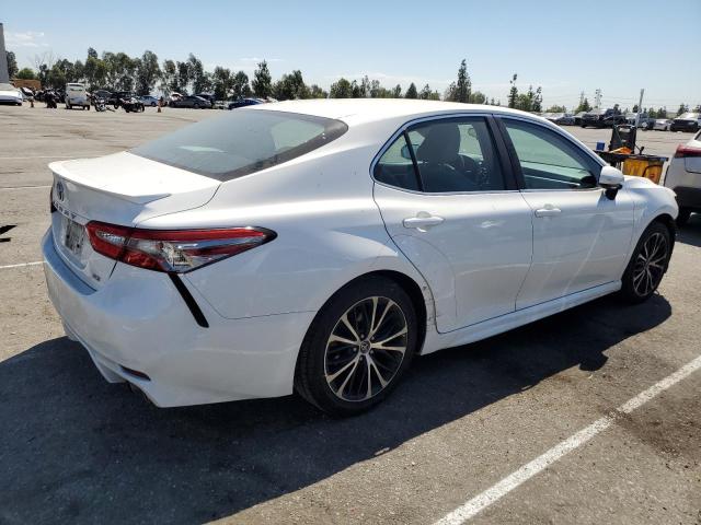 VIN 4T1B11HK5JU585634 2018 Toyota Camry, L no.3