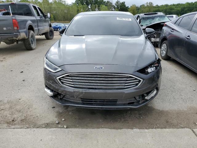 VIN 3FA6P0T90HR334255 2017 Ford Fusion, SE no.5