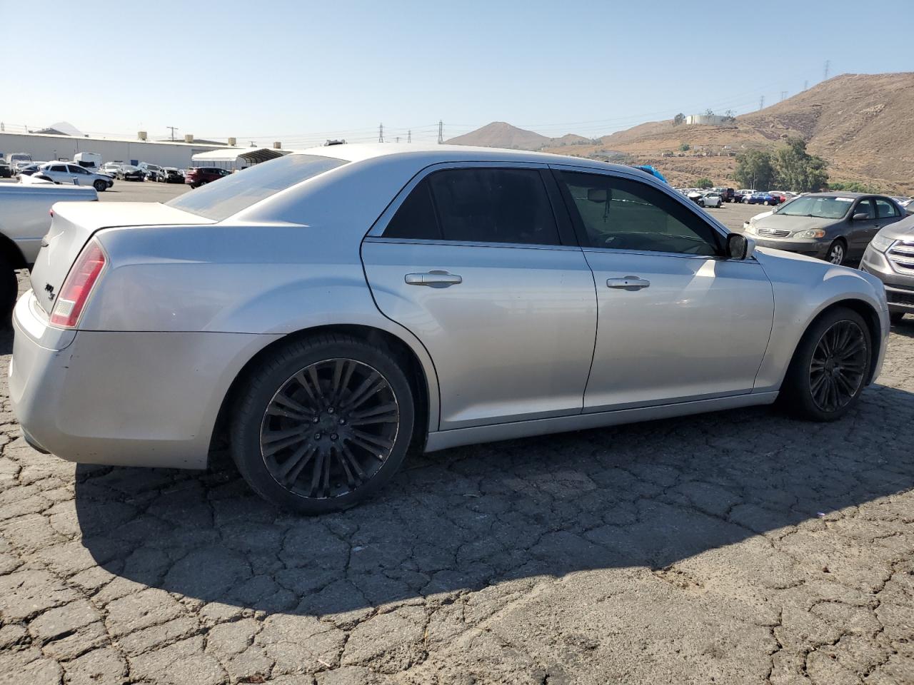 CHRYSLER 300 S 2012 silver sedan 4d flexible fuel 2C3CCABG3CH115541 photo #4