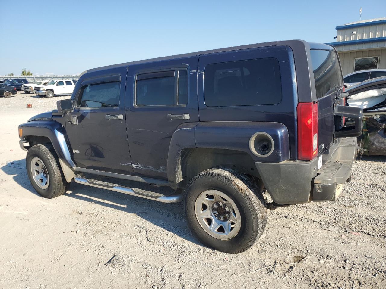 Lot #2907476423 2007 HUMMER H3