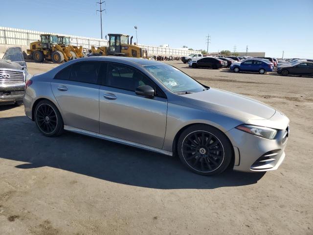 VIN WDD3G4EB8KW025017 2019 MERCEDES-BENZ A-CLASS no.4