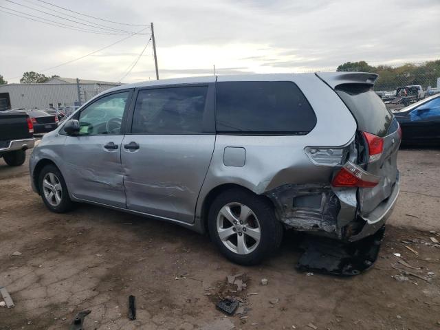 VIN 5TDZK3DC1ES478312 2014 Toyota Sienna no.2