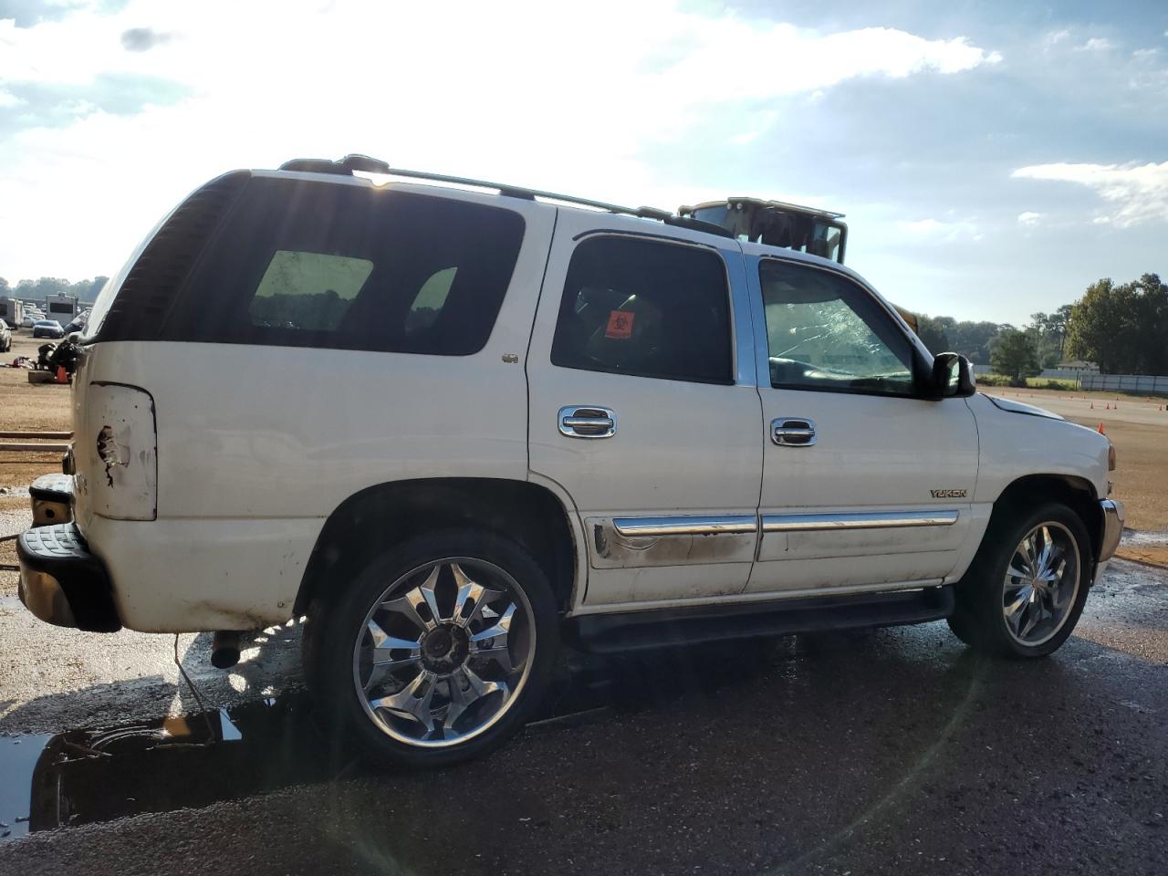 Lot #2935457084 2003 GMC YUKON