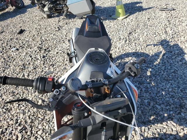 2021 KTM 890 DUKE R - VBKTU9403MM810932