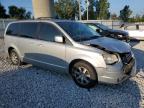 CHRYSLER TOWN & COU photo