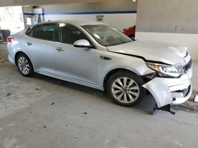 VIN 5XXGT4L31JG266016 2018 KIA Optima, LX no.4