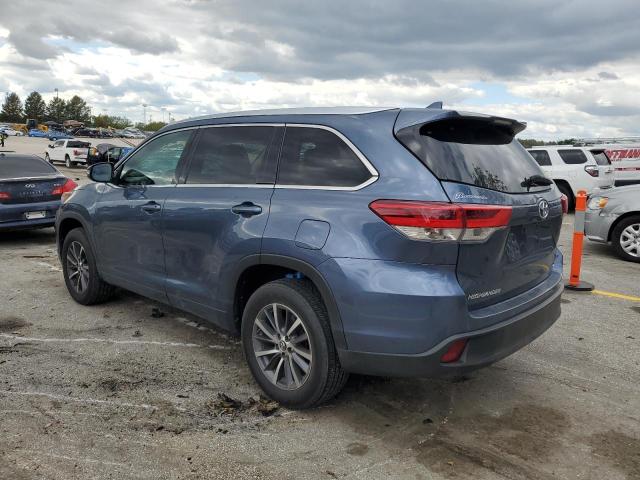 VIN 5TDKZRFH8HS520732 2017 Toyota Highlander, SE no.2