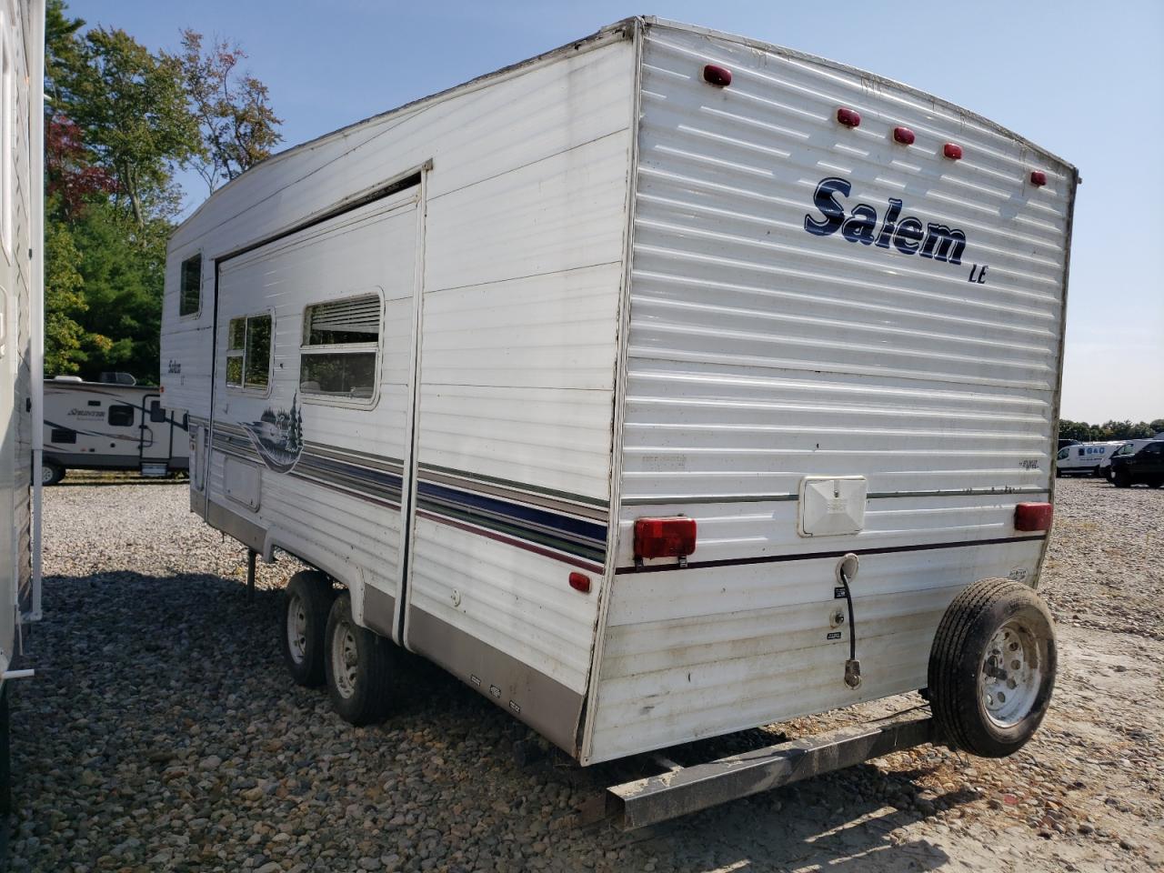 Lot #2955351521 2004 SALM 5TH WHEEL