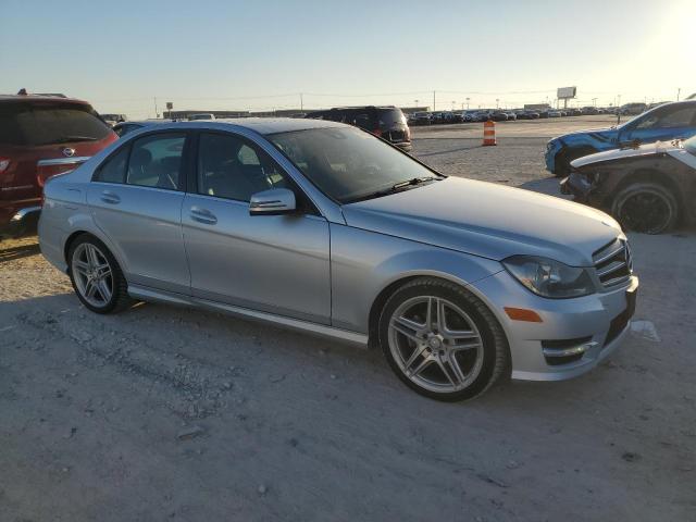 VIN WDDGF4HB7EG253475 2014 Mercedes-Benz C-Class, 250 no.4