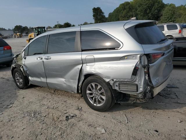 2021 TOYOTA SIENNA XLE - 5TDYSKFC0MS002229