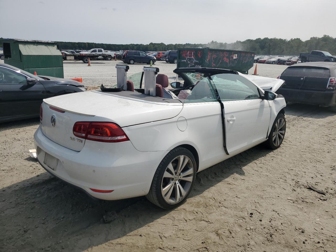 VOLKSWAGEN EOS LUX 2013 white converti gas WVWFW8AH7DV002056 photo #4