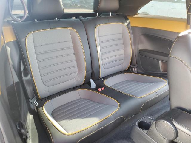 2018 VOLKSWAGEN BEETLE DUN 3VWSD7AT6JM703211