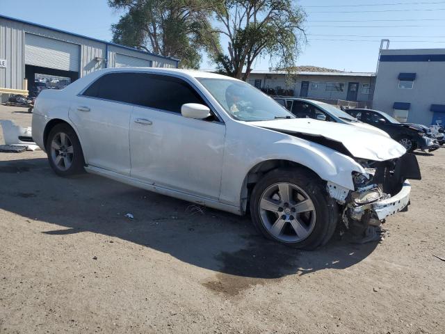 VIN 2C3CCAAG3EH181303 2014 Chrysler 300 no.4