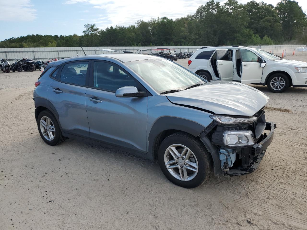 Lot #2909821229 2021 HYUNDAI KONA SE