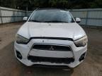 MITSUBISHI OUTLANDER снимка