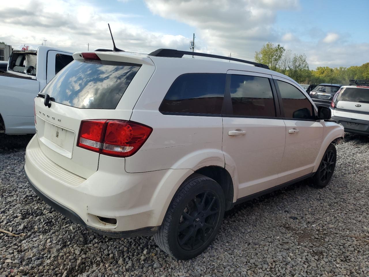 Lot #2952695200 2019 DODGE JOURNEY SE