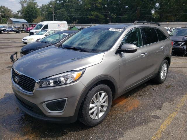 VIN 5XYPG4A3XJG431709 2018 KIA Sorento, LX no.1