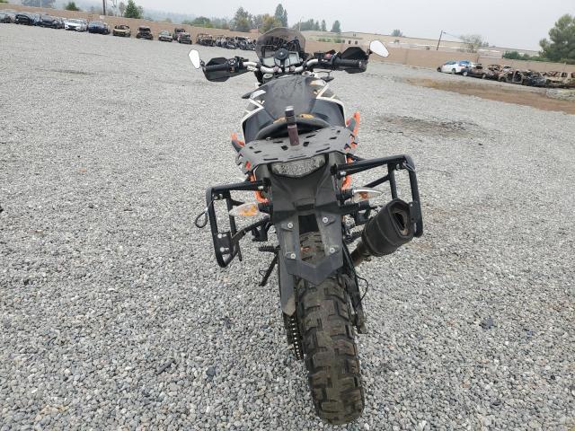 2017 KTM 1090 ADVEN - VBKV49404HM979095
