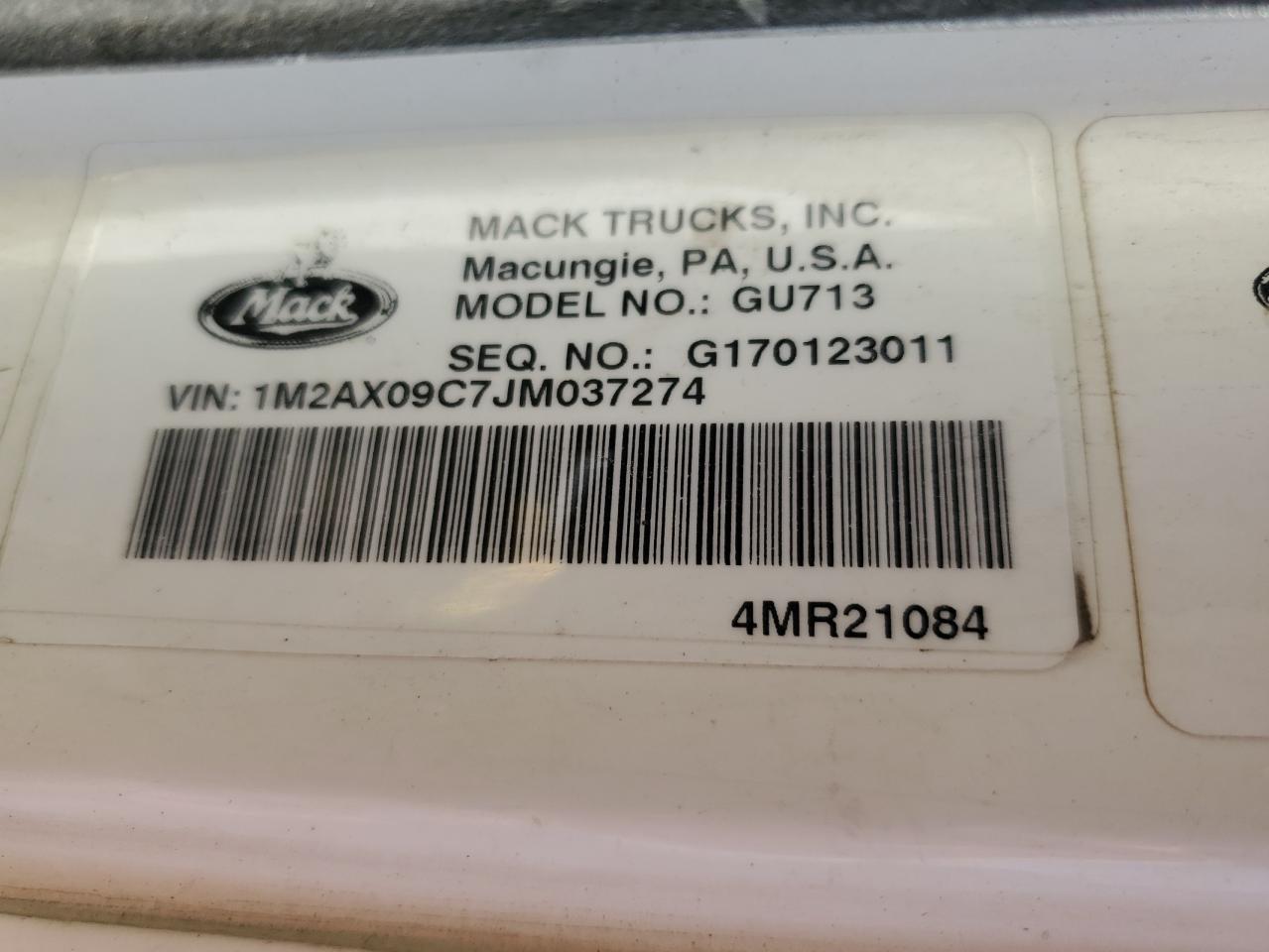 Lot #2919225707 2018 MACK 700 GU700