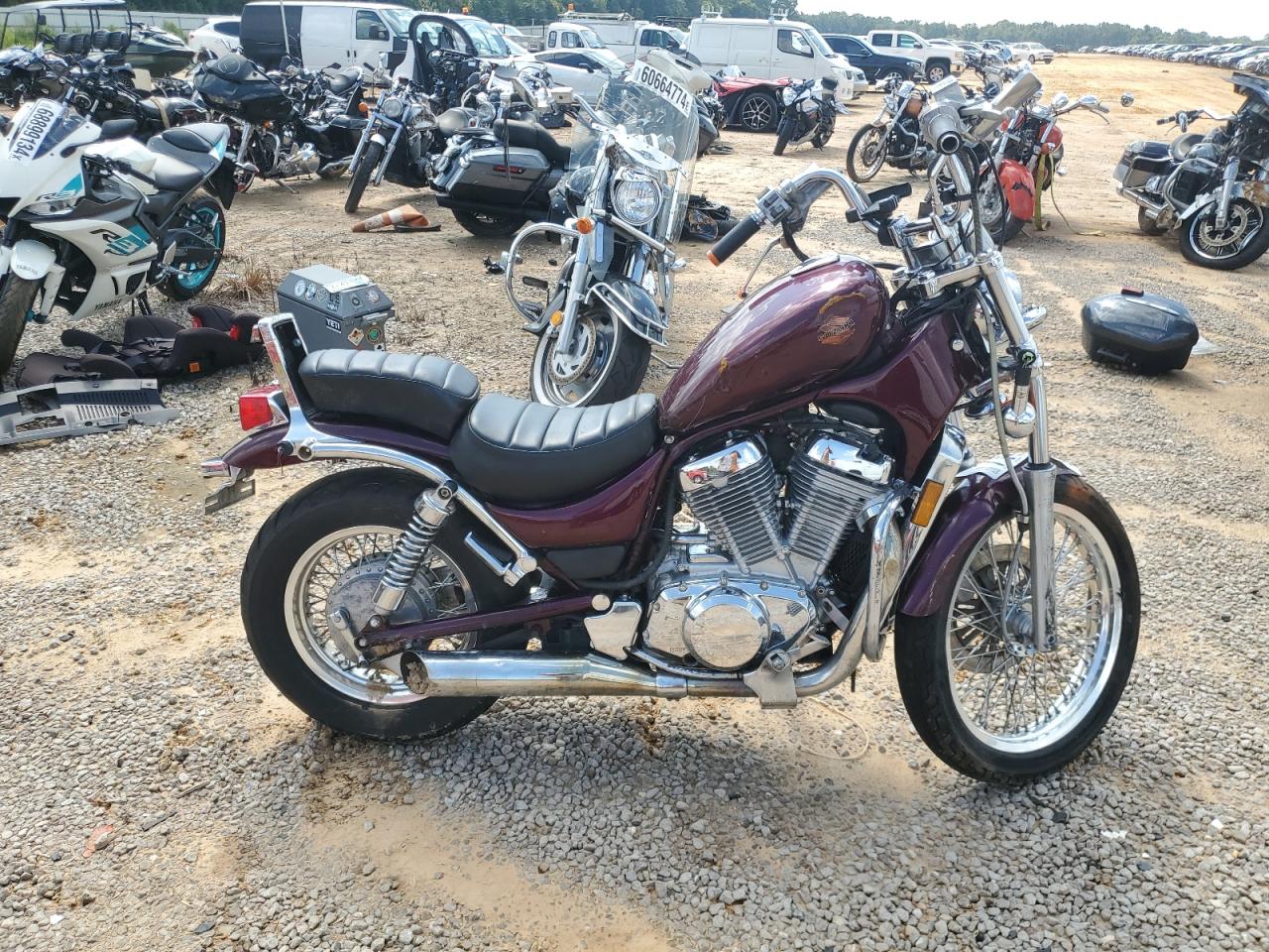 Suzuki VS700 1987 