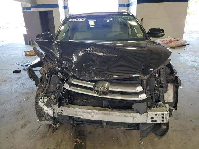 VIN 5TDJZRFH8HS456963 2017 Toyota Highlander, SE no.5