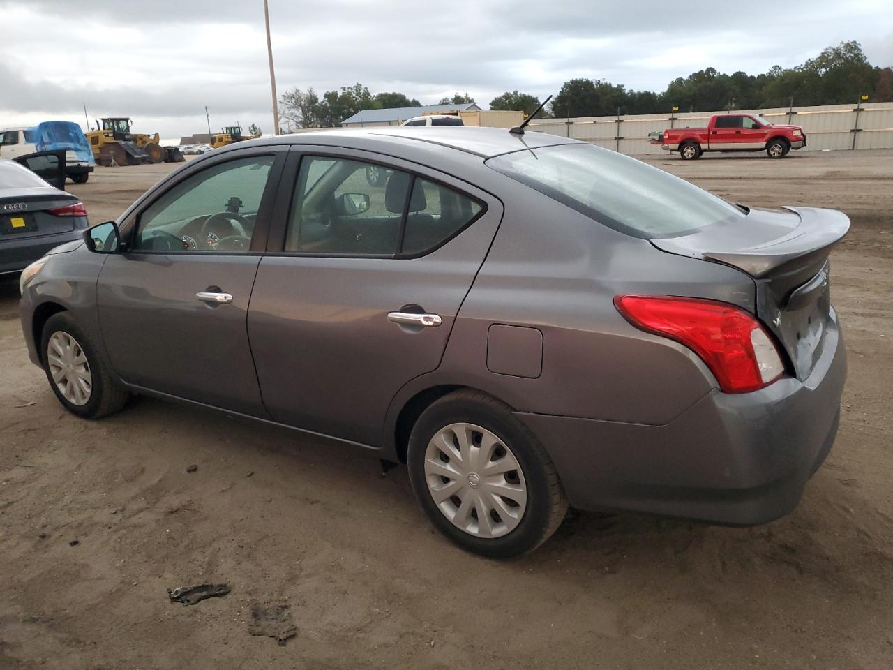 Lot #2874501289 2018 NISSAN VERSA S