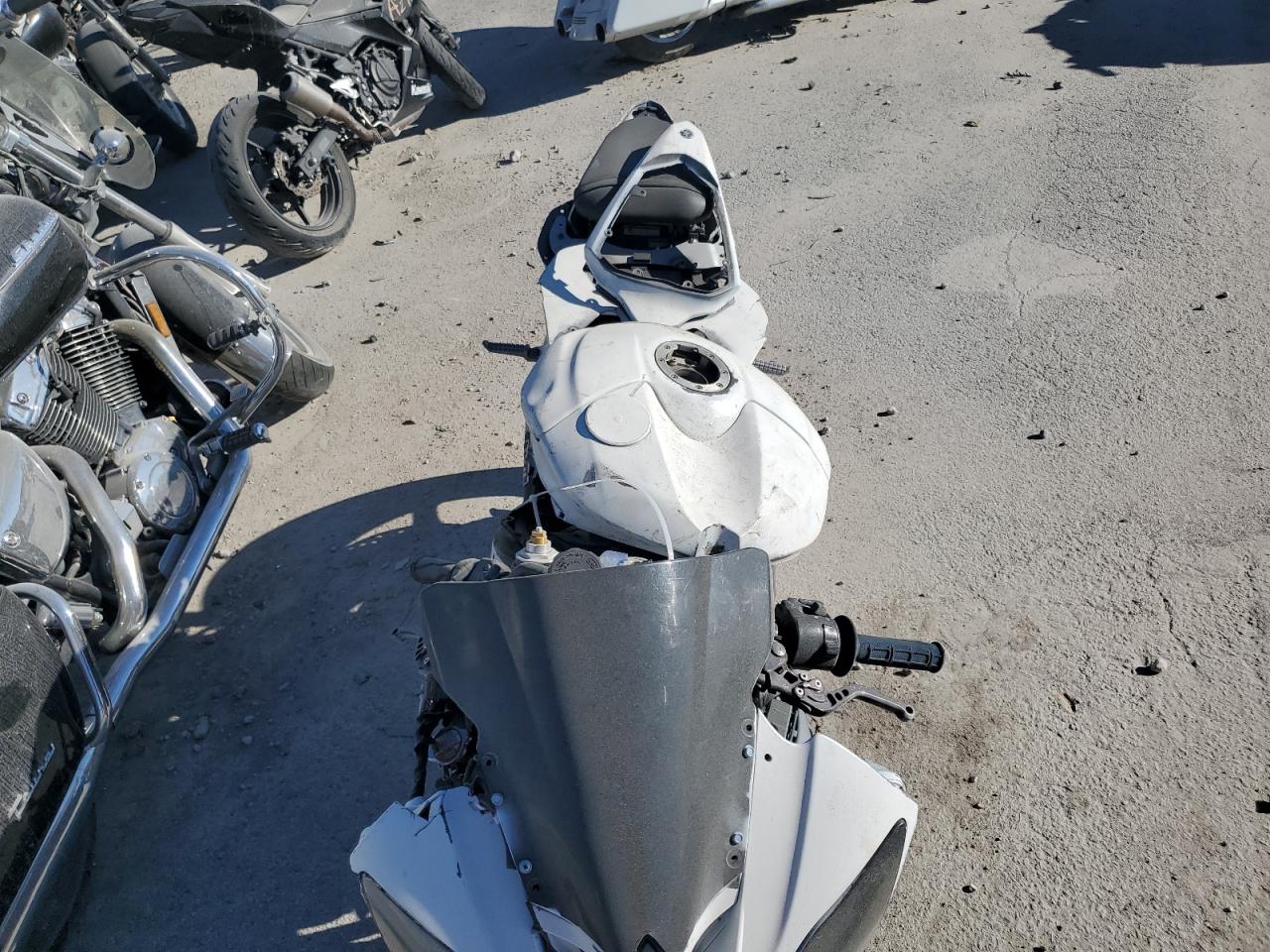 Lot #2990968588 2013 YAMAHA YZFR6