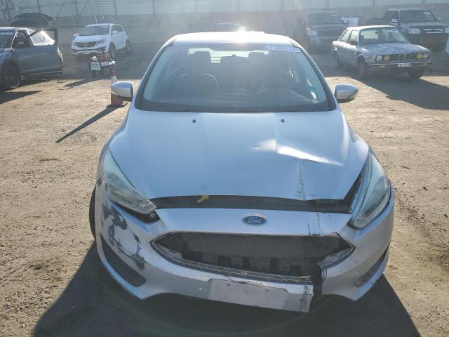 VIN 1FADP3F27FL243681 2015 Ford Focus, SE no.5