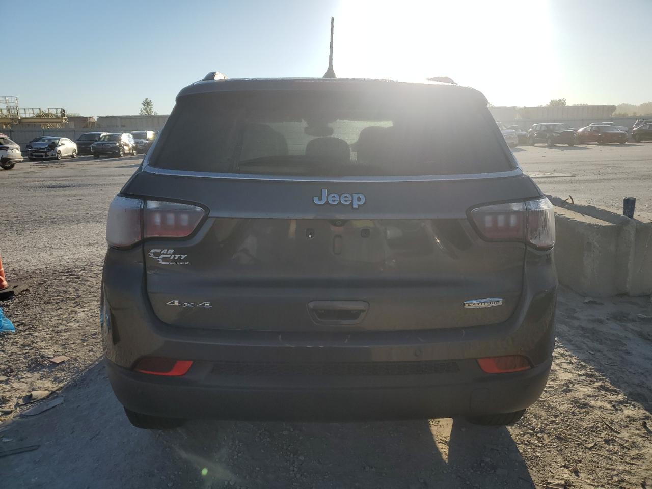 Lot #2924213379 2018 JEEP COMPASS LA