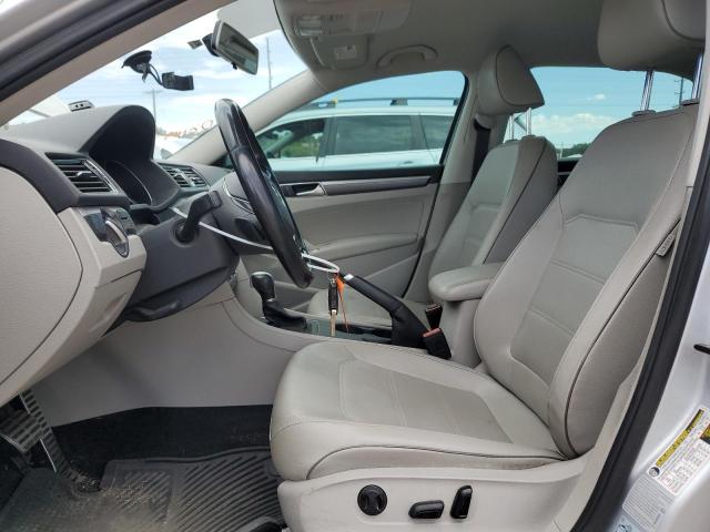 2017 VOLKSWAGEN PASSAT R-L - 1VWDT7A39HC038215