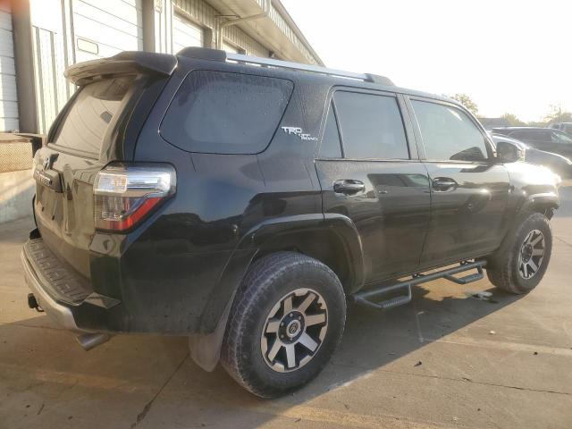 2018 TOYOTA 4RUNNER SR - JTEBU5JRXJ5496397